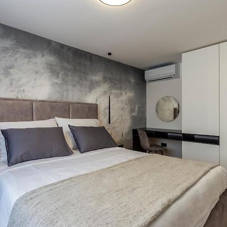 Apartman Izis Centar Pule 普拉 外观 照片