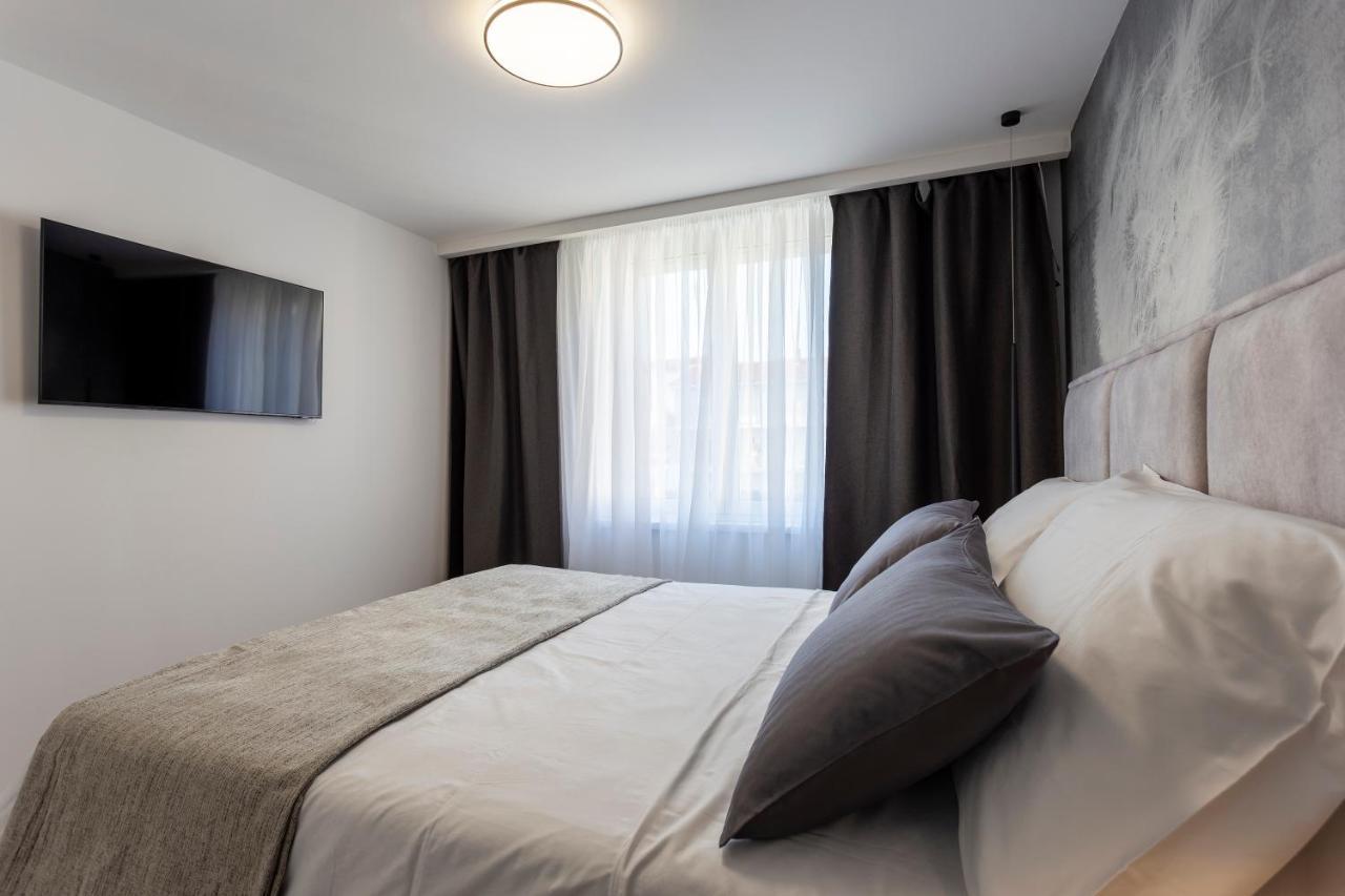 Apartman Izis Centar Pule 普拉 外观 照片