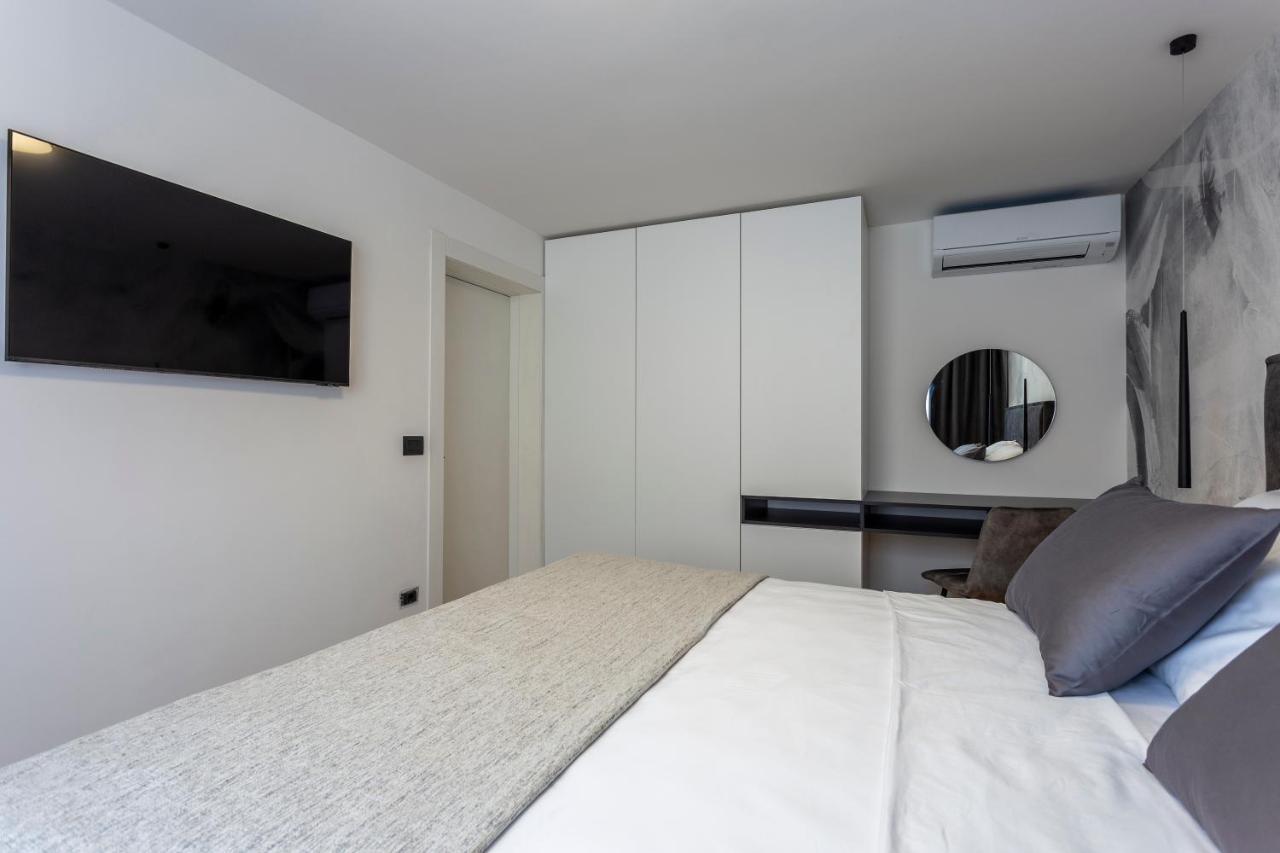 Apartman Izis Centar Pule 普拉 外观 照片
