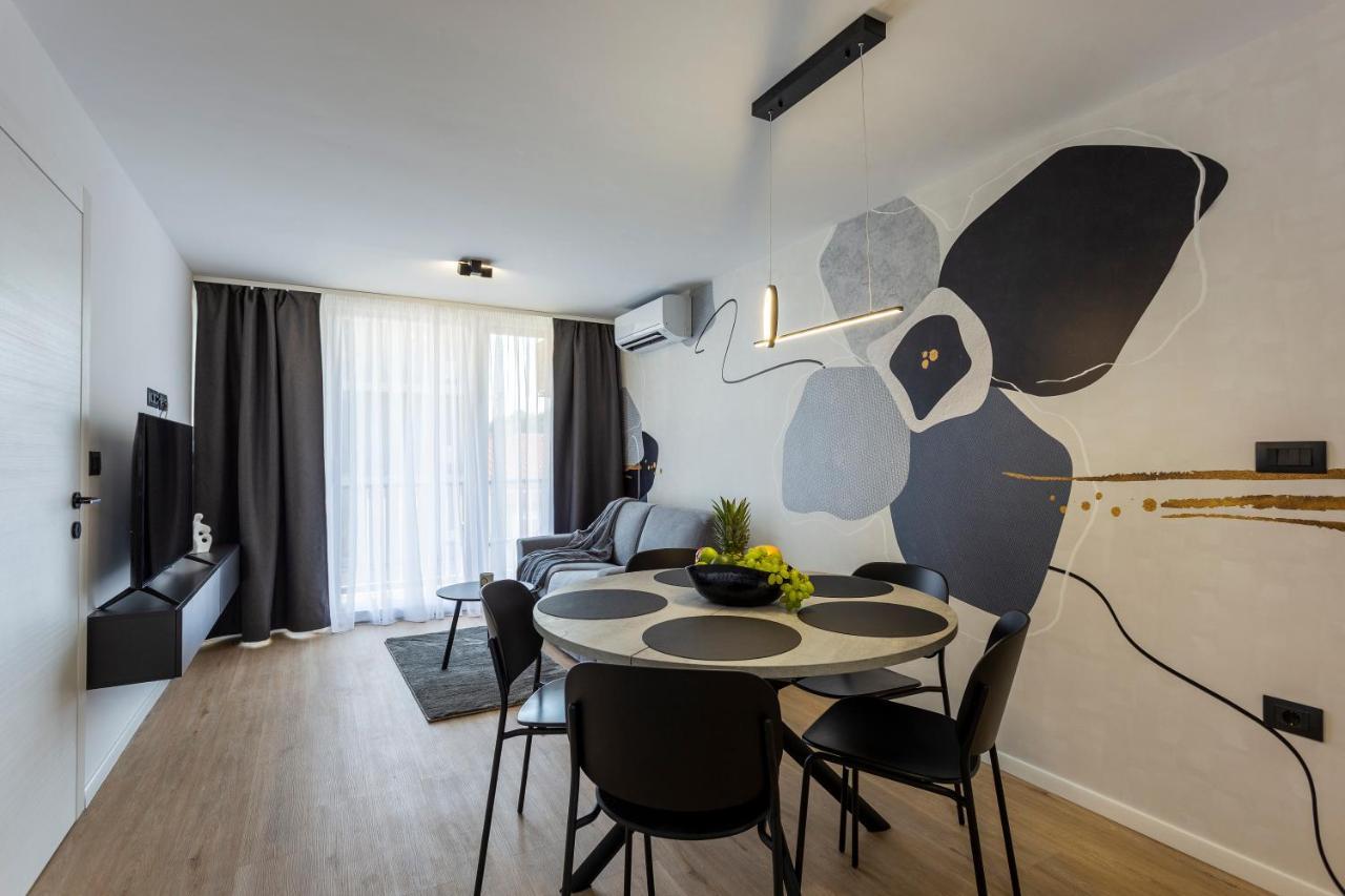 Apartman Izis Centar Pule 普拉 外观 照片